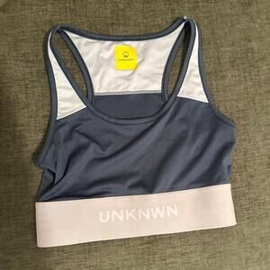 Unkwn Sports Bra